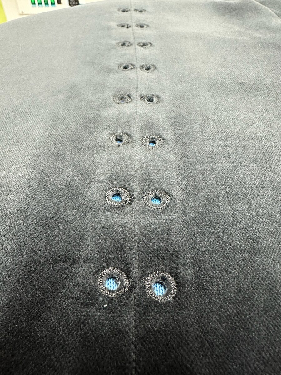 Buttonholes on a bespoke jacket